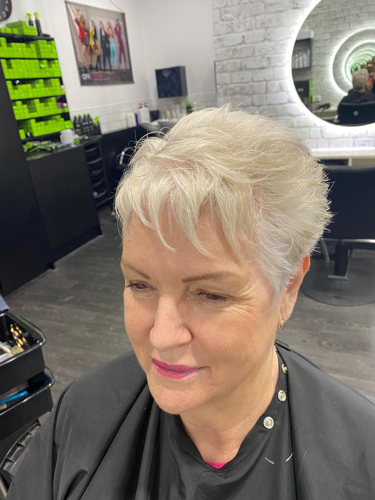 Diplomat Salon featured